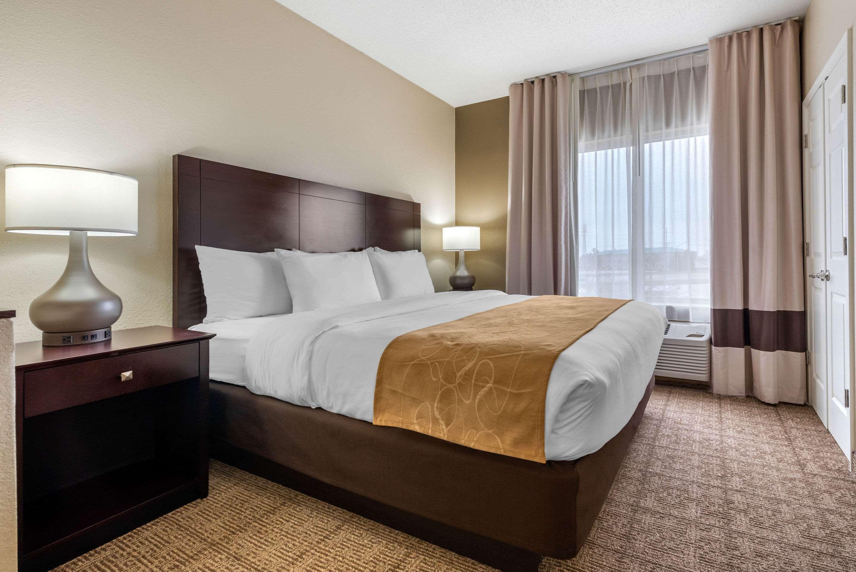 Comfort Suites Lafayette University Area Eksteriør bilde