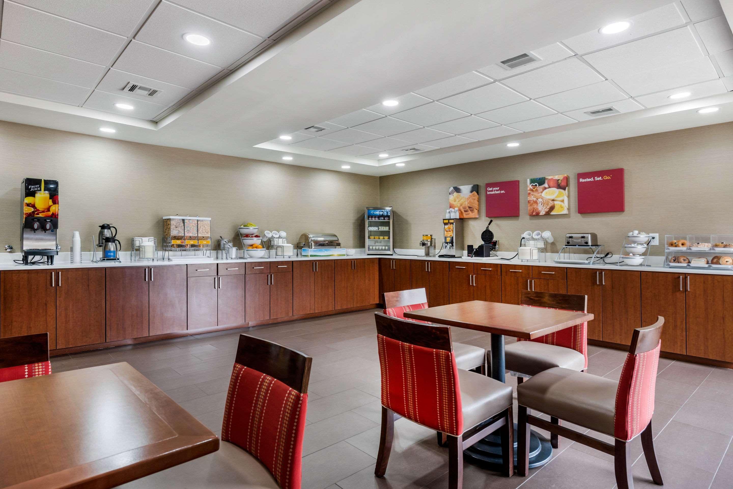 Comfort Suites Lafayette University Area Eksteriør bilde